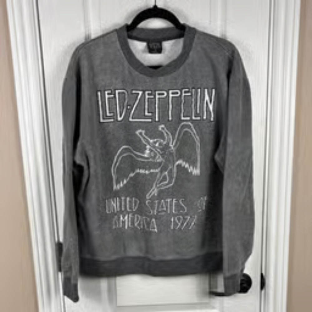 Led Zeppelin 1977 USA Tour Sweatshirt Size XL-Man/Woman Great Gift for Music fan
